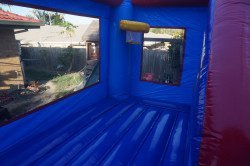 DSC03020 1651139471 Bluey Banner Jumping Castle c4 combo