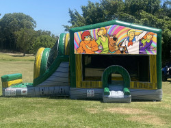 Scooby Doo Jumping Castle with External Dry Slide