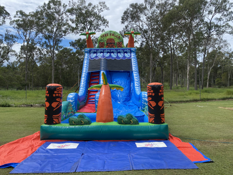 Waterslides & Dry Slides